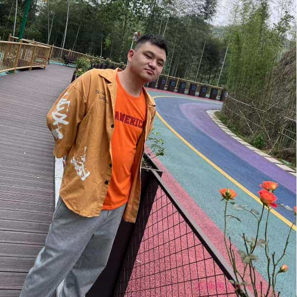 28岁岁湖南单身帅哥 - 陕西吉缘网